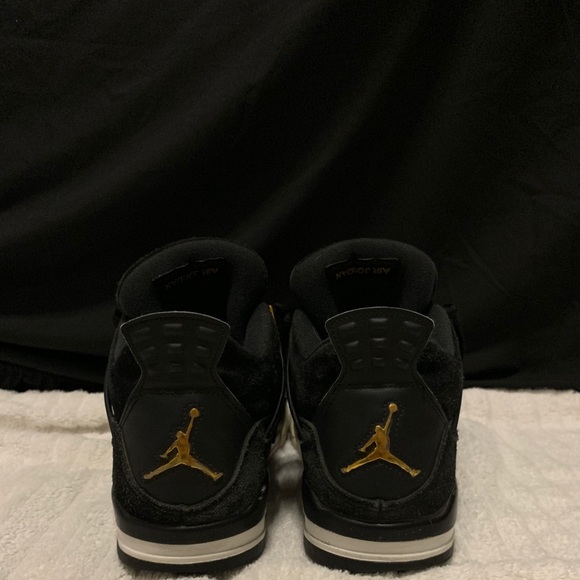 Jordan Royalty 4s size 11 - Picture 4 of 5
